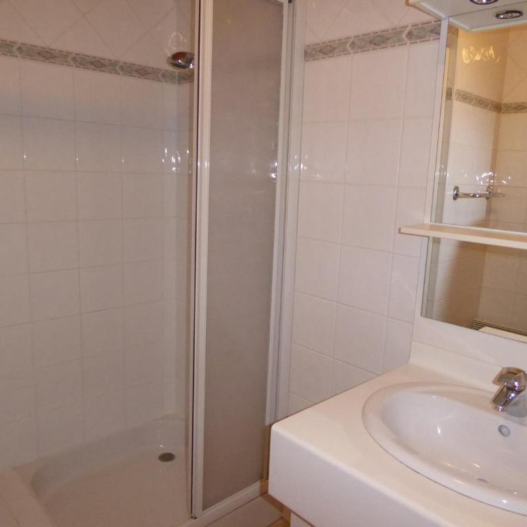 Chalet Chaleureux & Spacieux, Grande Terrasse, 8 Pers. - FR-1-464-47 - Appartement 3 Chambres - 11