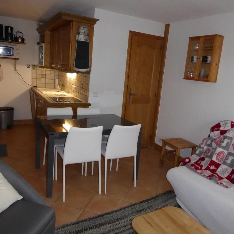 Rez-de-jardin 3 pièces proche pistes, jusqu'à 6 personnes - FR-1-464-55 - Apartment mit 2 Schlafzimmern - 5