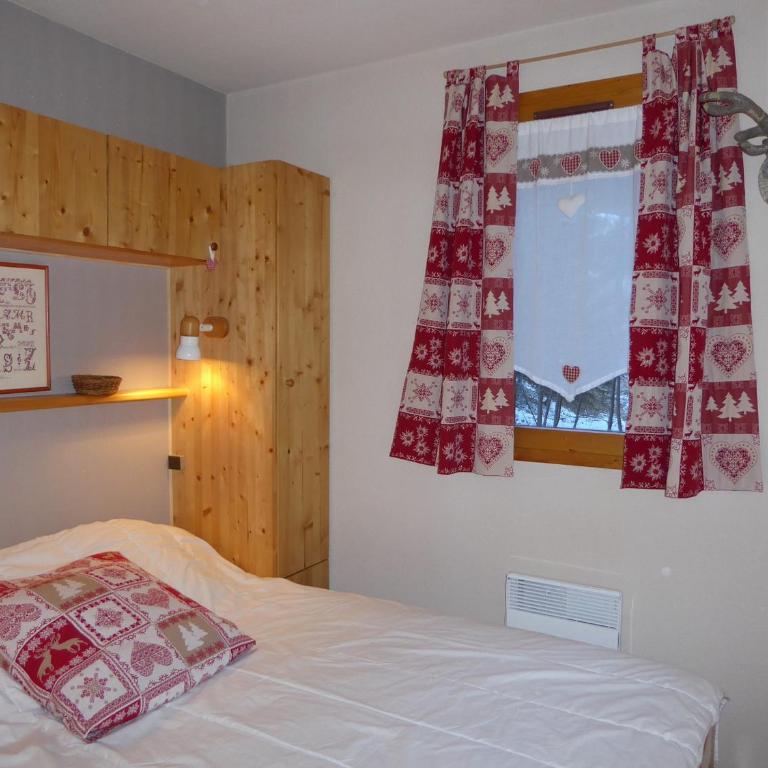 Appartement chaleureux avec grand balcon sud, 6 pers, au centre de Pralognan - FR-1-464-52 - Two-Bedroom Apartment - 2