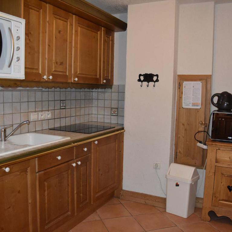 Appartement 3 Pièces, Rez-de-Jardin, Parking - FR-1-464-85 - Apartamento de 2 dormitorios - 3