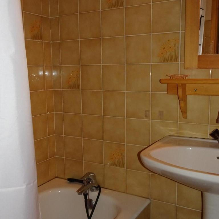 Duplex lumineux près des pistes, parking couvert, 4 pers. - FR-1-464-95 - Appartement 2 Chambres - 10