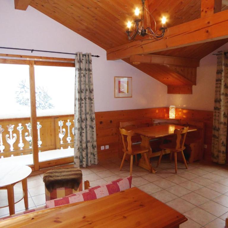 Dernier étage chalet, 3 pièces, 6 pers, proche pistes - FR-1-464-106 - Apartamento de 2 dormitorios - 6