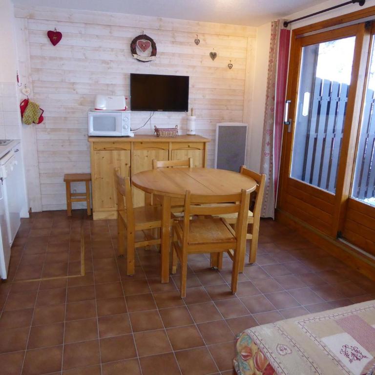 Confort familial près des pistes, calme en été, à Pralognan-la-Vanoise - FR-1-464-119 - Two-Bedroom Apartment - 5