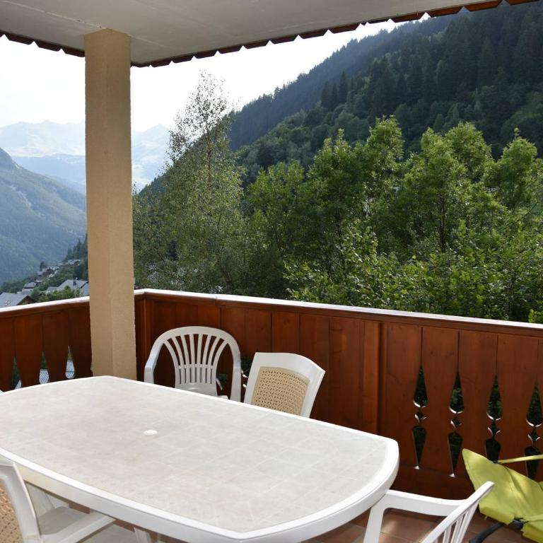 Proche télécabine - Terrasse et animaux acceptés - FR-1-464-128 - Appartement 2 Chambres - 4