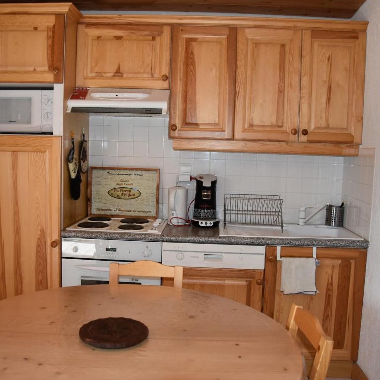 Proche télécabine - Terrasse et animaux acceptés - FR-1-464-128 - Appartement 2 Chambres - 6