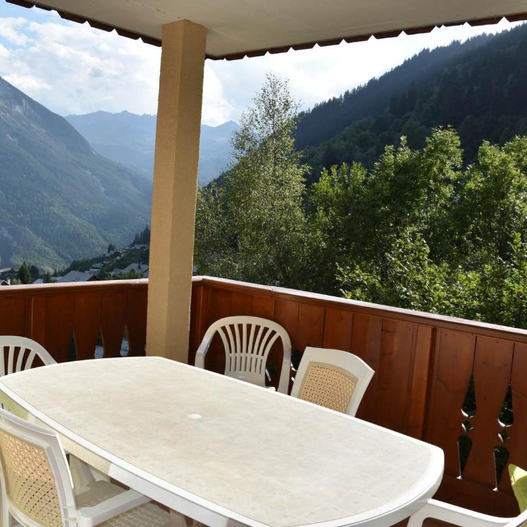 Proche télécabine - Terrasse et animaux acceptés - FR-1-464-128 - Appartement 2 Chambres - 11