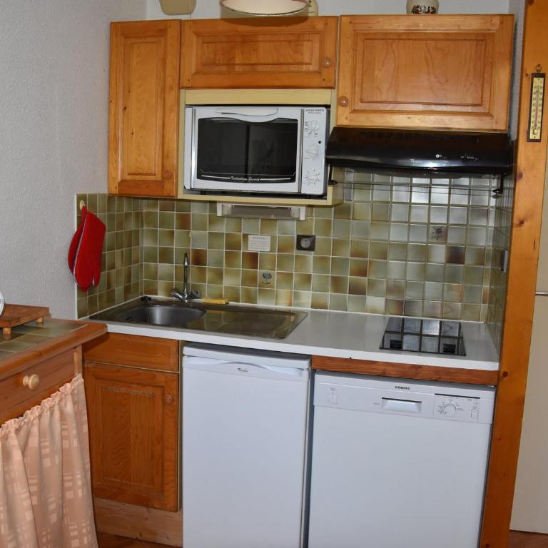 Appartement ensoleillé, balcon sud, 4 pers, centre Pralognan-la-Vanoise - FR-1-464-112 - Two-Bedroom Apartment - 7