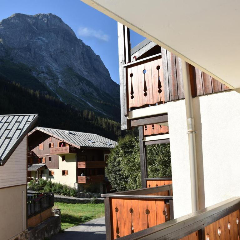 À louer : Appartement centre, 3 pièces, idéal famille - FR-1-464-126 - Appartement 2 Chambres - 2