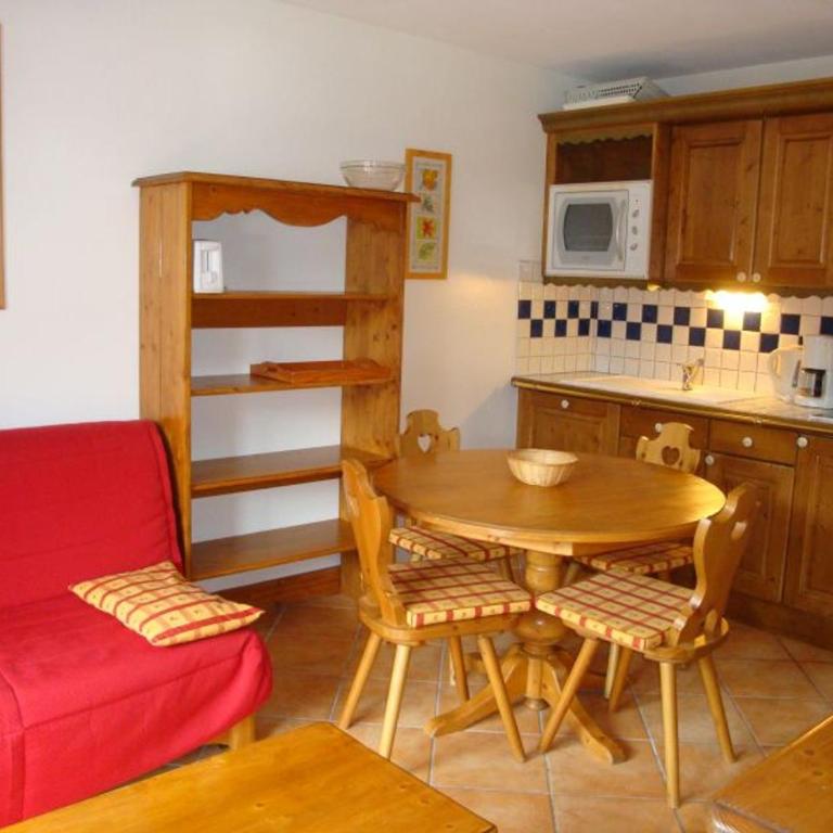 Appartement style montagne, 3 pièces pour 4 personnes - FR-1-464-127 - Appartement 2 Chambres - 3