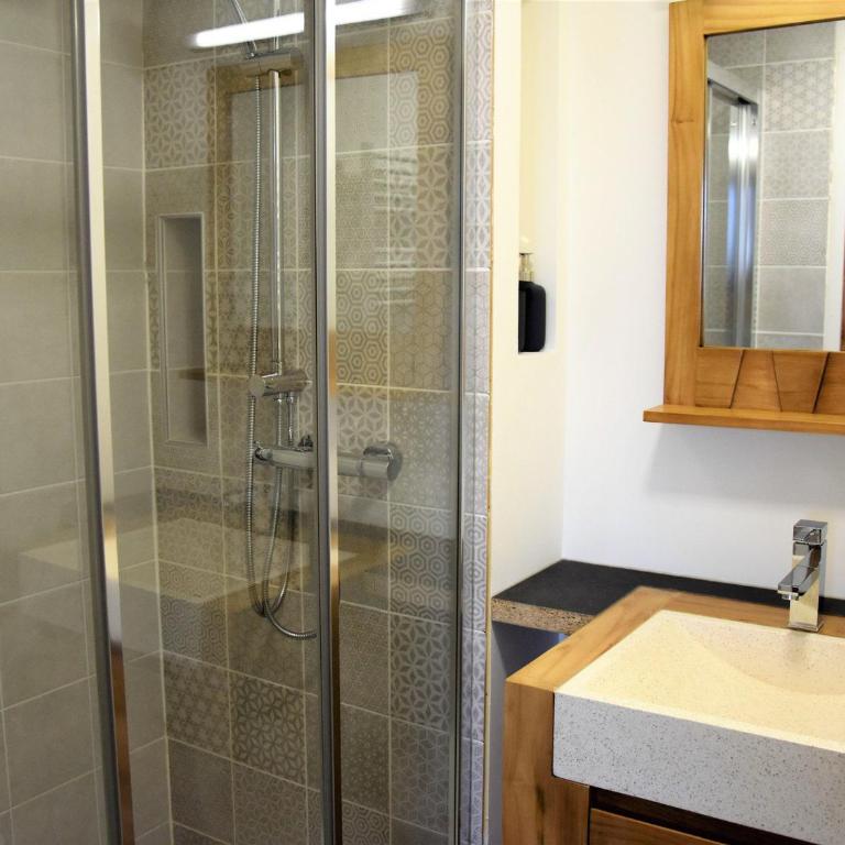Beau 2 pièces neuf, balcon sud, idéal 4 pers. - FR-1-464-141 - One-Bedroom Apartment - 7