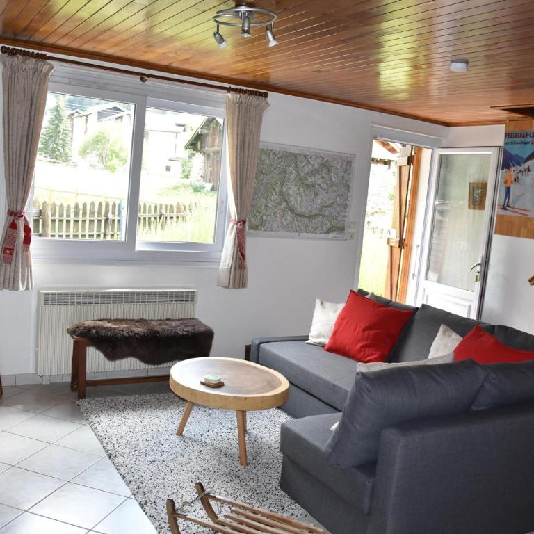 Chalet mitoyen avec jardinet, 3 pièces, 6 personnes - FR-1-464-8 - Chalet 2 Chambres - 10