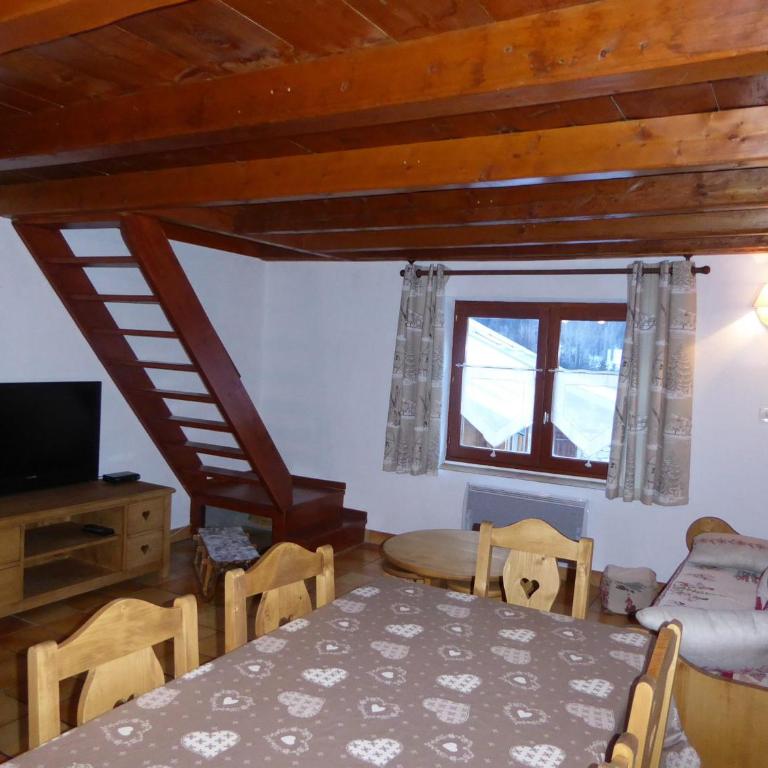 Charmant chalet en pierre pour 6 pers. à Pralognan-la-Vanoise - FR-1-464-16 - Two-Bedroom Chalet - 8