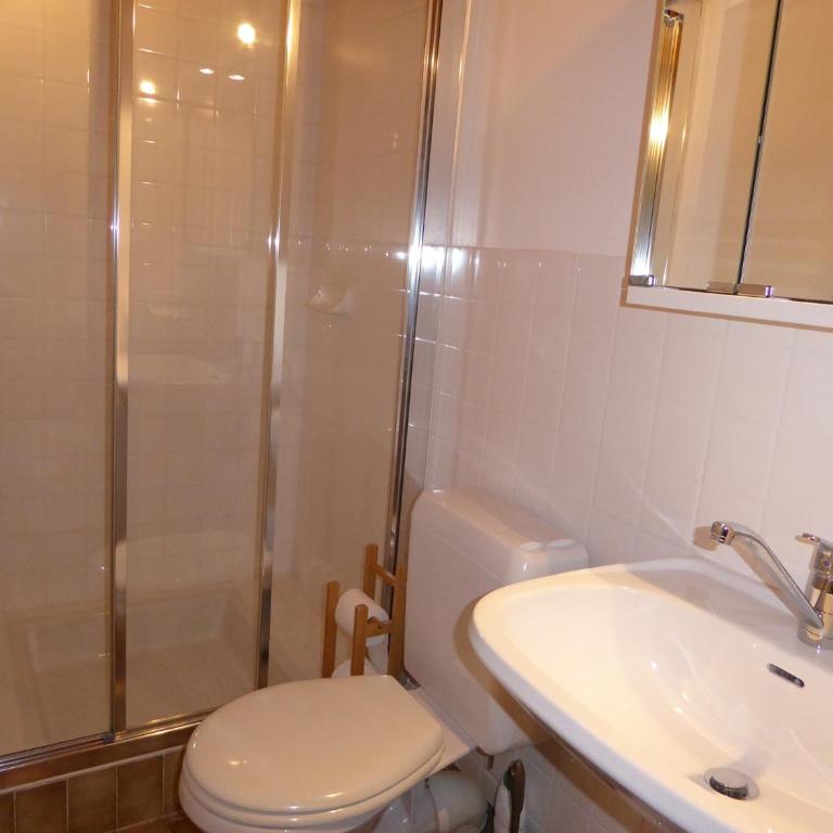 Charmant chalet en pierre pour 6 pers. à Pralognan-la-Vanoise - FR-1-464-16 - Two-Bedroom Chalet - 9