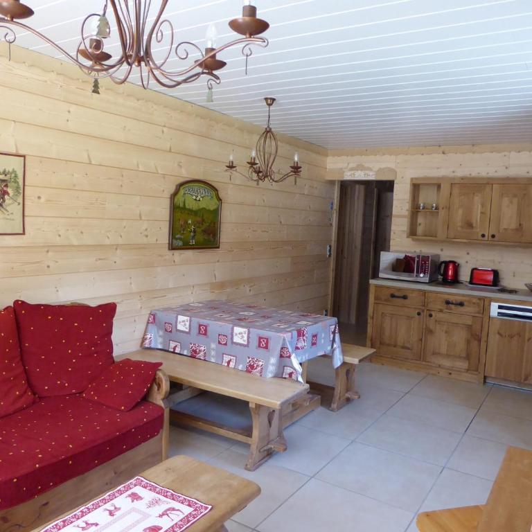 Chalet avec terrasse et parking privé, proche téléphérique - FR-1-464-29 - Appartement 2 Chambres - 4