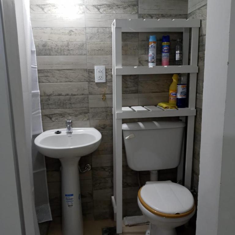 Monoambiente reciclado a nuevo zona Aldrey - Apartamento de 1 dormitorio - 6