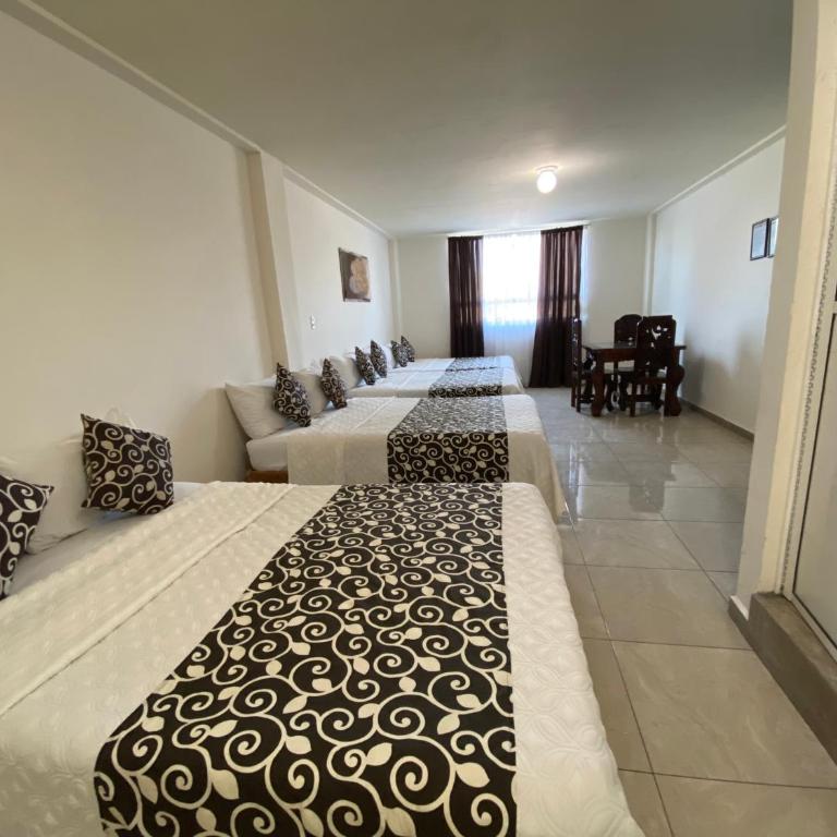 Hotel Royal Puebla - Habitación cuádruple - 5