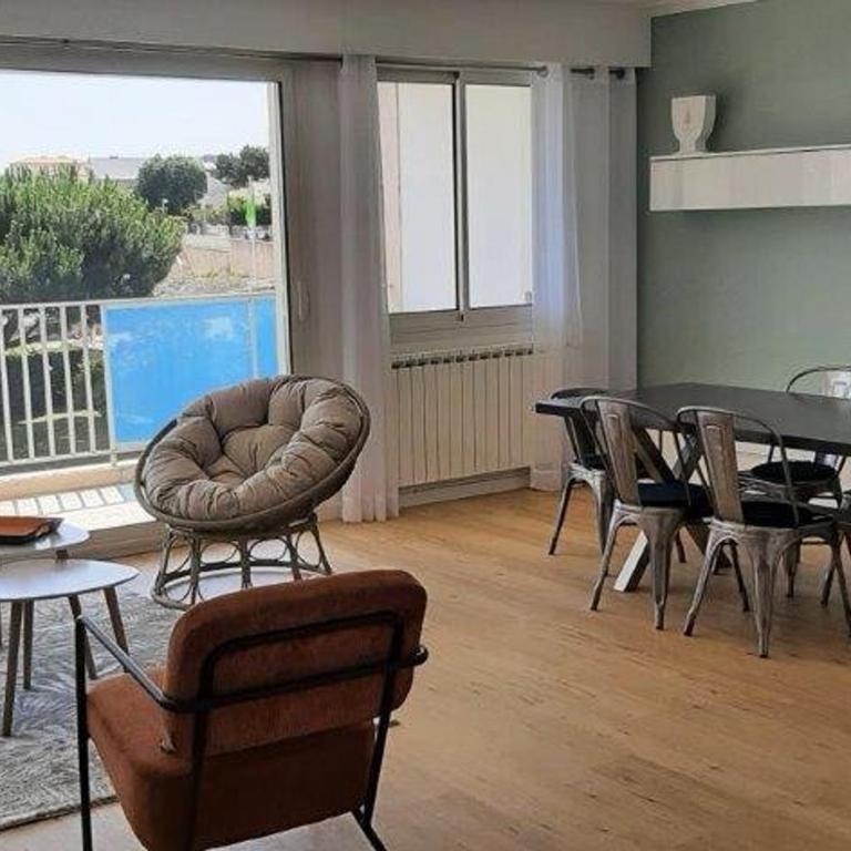 Appartement rénové 85m2, terrasse, parking, face à plage - FR-1-494-149 - Apartment - 2