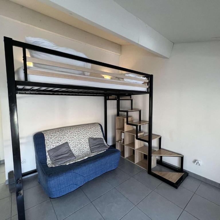Studio Centre-Ville à 150m de la Plage, 4 Pers., Mezzanine, Cuisine Équipée, Proche Commerces - FR-1-701-51 - Studio - 7
