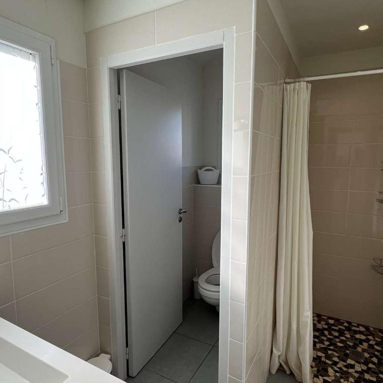 Studio Centre-Ville à 150m de la Plage, 4 Pers., Mezzanine, Cuisine Équipée, Proche Commerces - FR-1-701-51 - Studio - 9