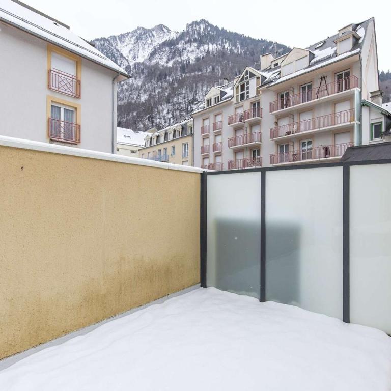 "Duplex cosy avec terrasse exposée sud, centre Cauterets, proche télécabine" - FR-1-401-205 - Appartement (5 Adultes) - 11