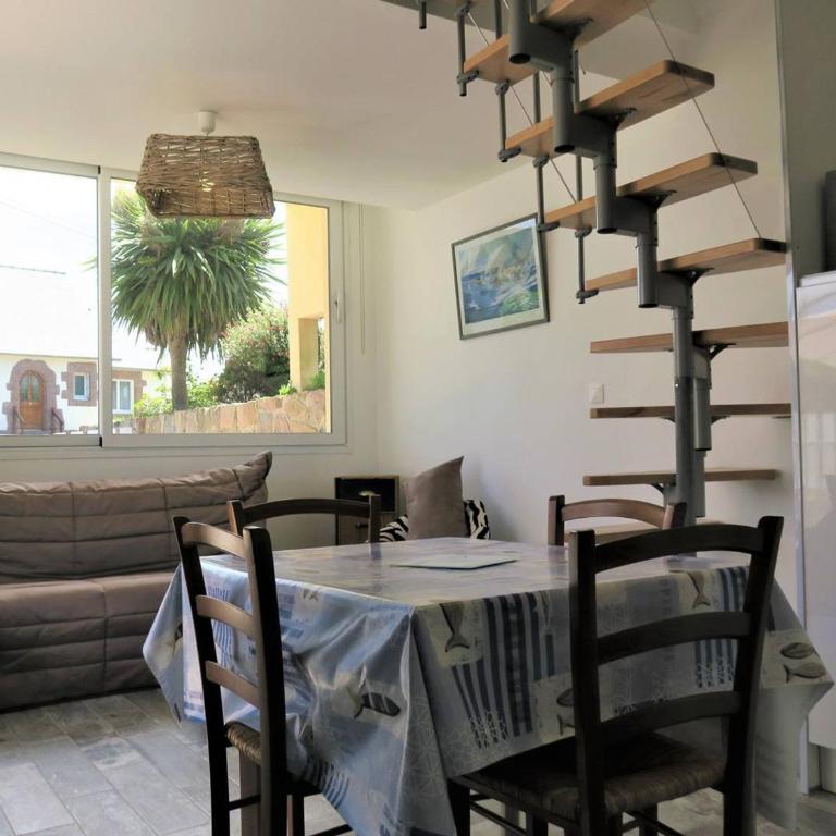 Maison rénovée 3* avec jardin et Wifi, à 450m du centre de Perros-Guirec - FR-1-368-301 - Ferienhaus (4 Erwachsene) - 3