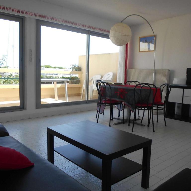 Marina Duplex 4 couchages, Terrasse et Solarium, Clim, Wifi, Parking, Port Camargue - FR-1-250-217 - Apartment - 3
