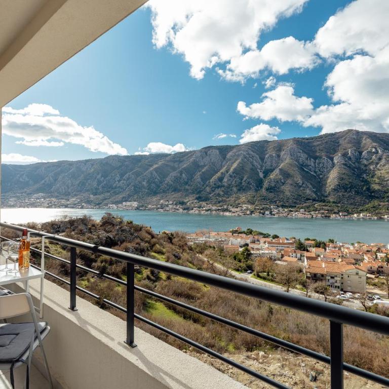LANA Sea View Apartment - One-Bedroom Apartment - 4