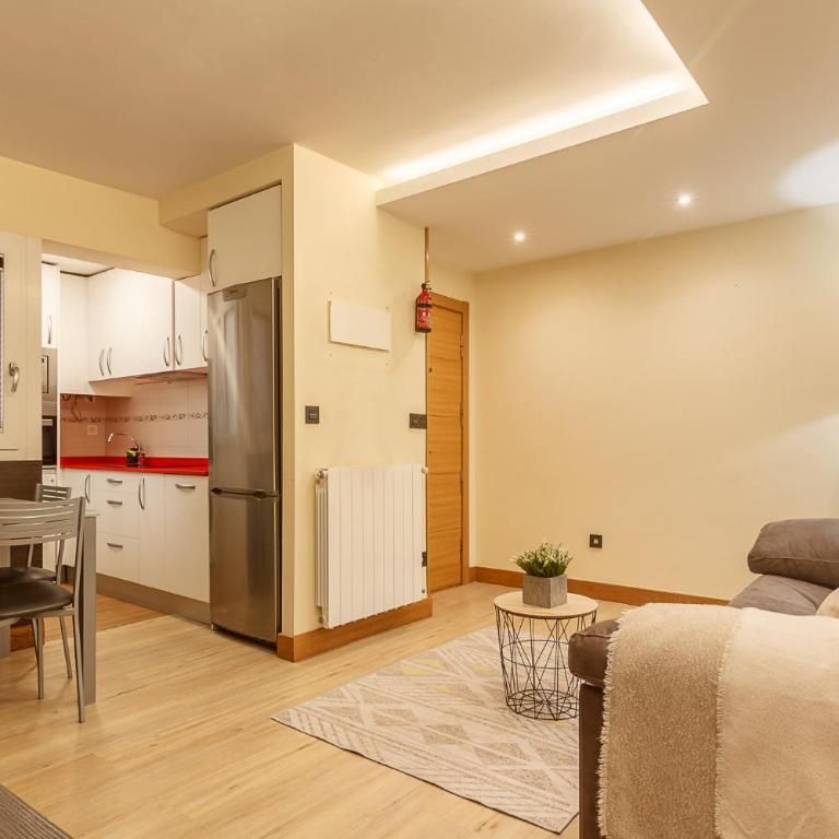 Fika, Vivienda Turística Urbana con Wifi - Apartamento de 3 dormitorios - 5