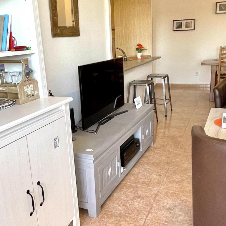 APARTBEACH LOS RISCOS y RESIDENCIAL - Apartment with Pool View - 84