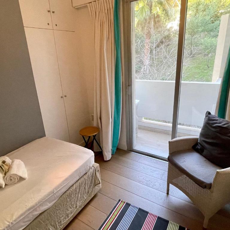 La Mirandole by Connexion - Three-Bedroom Apartment - 13