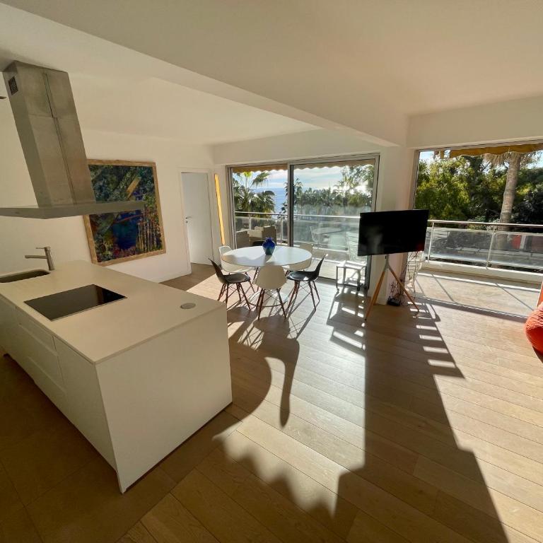 La Mirandole by Connexion - Three-Bedroom Apartment - 36