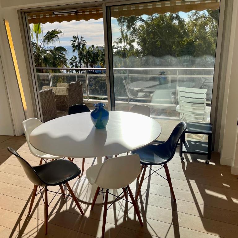 La Mirandole by Connexion - Three-Bedroom Apartment - 39