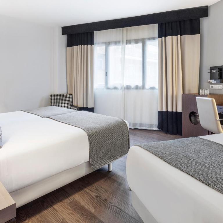 Catalonia El Retiro - Triple Room (3 Adults) - 1