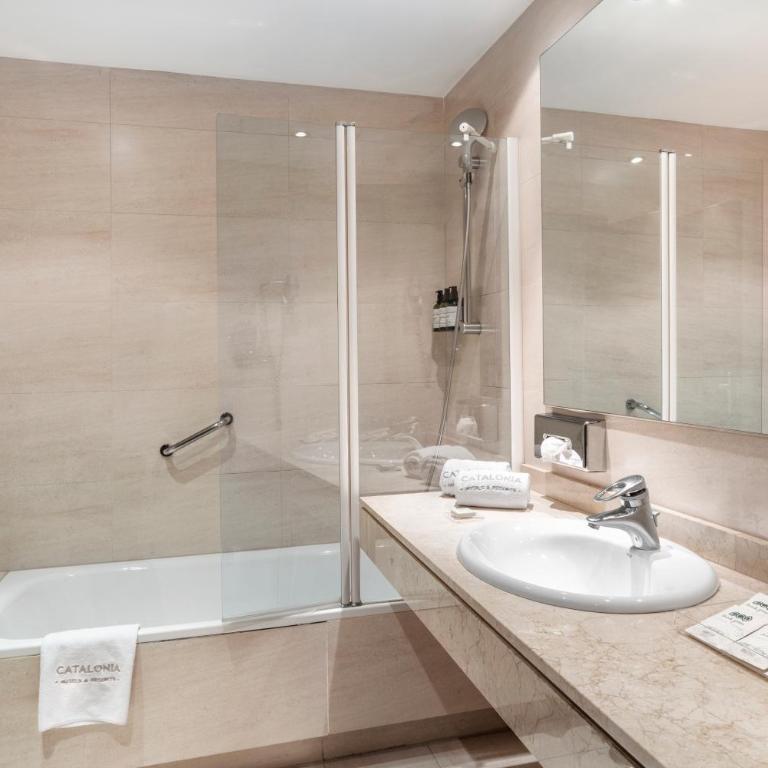 Catalonia El Retiro - Triple Room (3 Adults) - 2