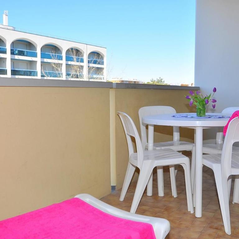 Bright sea front apartment with terrace-Beahost - Appartamento - 8