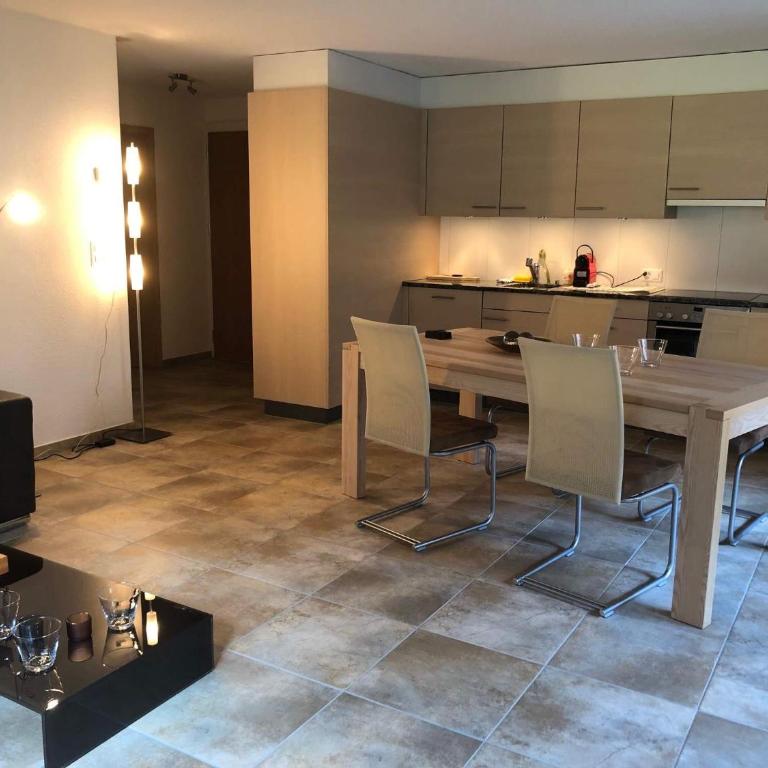 Komfortabel, Perfekte Lage, neue Wohnung, gratis P - Apartment mit 1 Schlafzimmer - 9