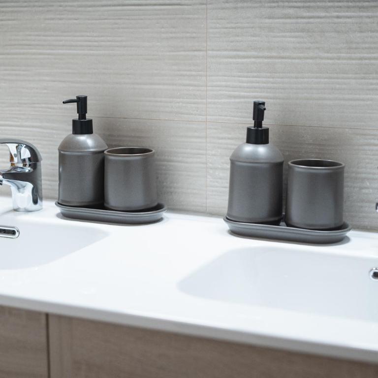 LT ATENEO - Three-Bedroom Apartment - 10