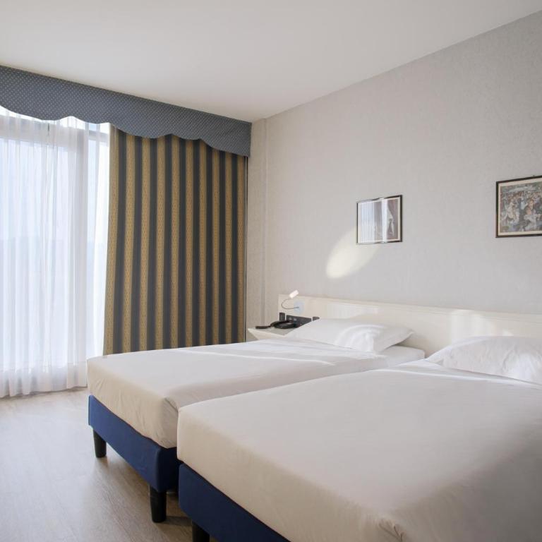 Hotel Viest - Camera Matrimoniale/Doppia con Letti Singoli - 2