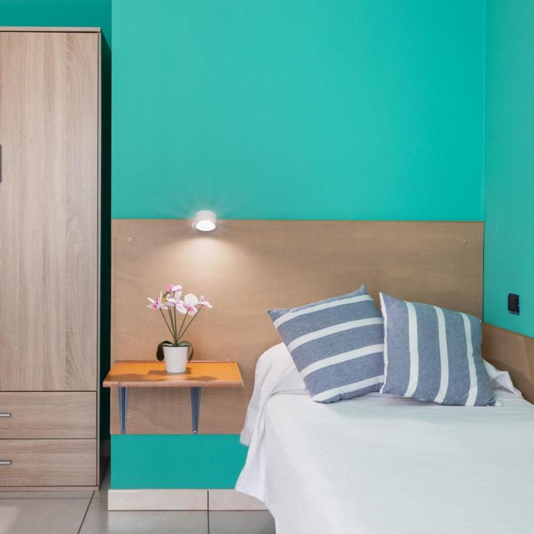 Ogliastra Apartment Rooms - Twin Room with Balcony - 10
