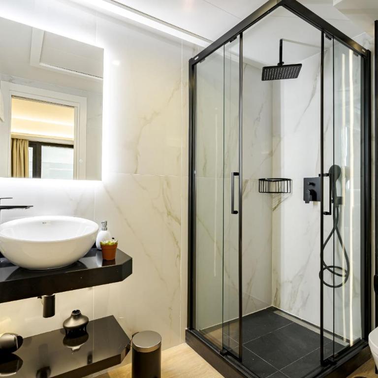 Feelathome Ventas Suites - Studio with Terrace - 12