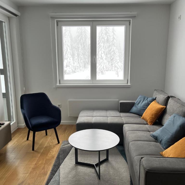 JoJo Apartment - One-Bedroom Apartment - 6