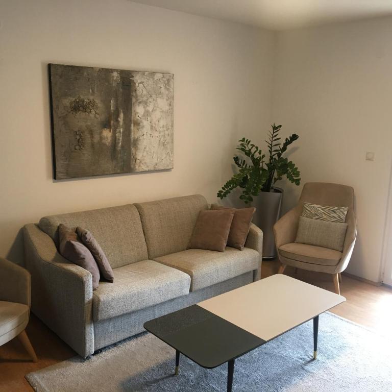Home Apartment Petrovac - Apartman sa 2 Spavaće Sobe - 2