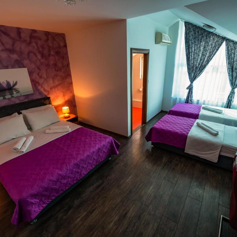 Hotel Oasis - Quadruple Room - 7