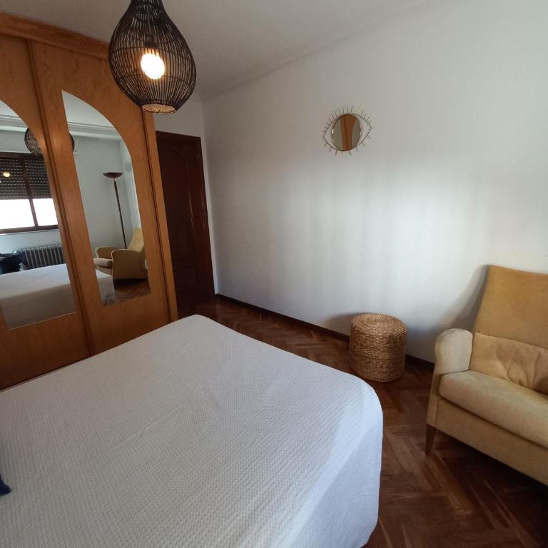 Imperial, 9 - Three-Bedroom Apartment - 21