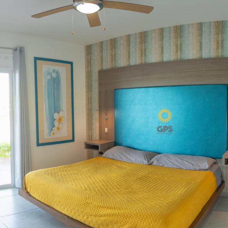 Depa con hermosa vista desde terraza by G P S rentas - Three-Bedroom Apartment with Lake View - 10