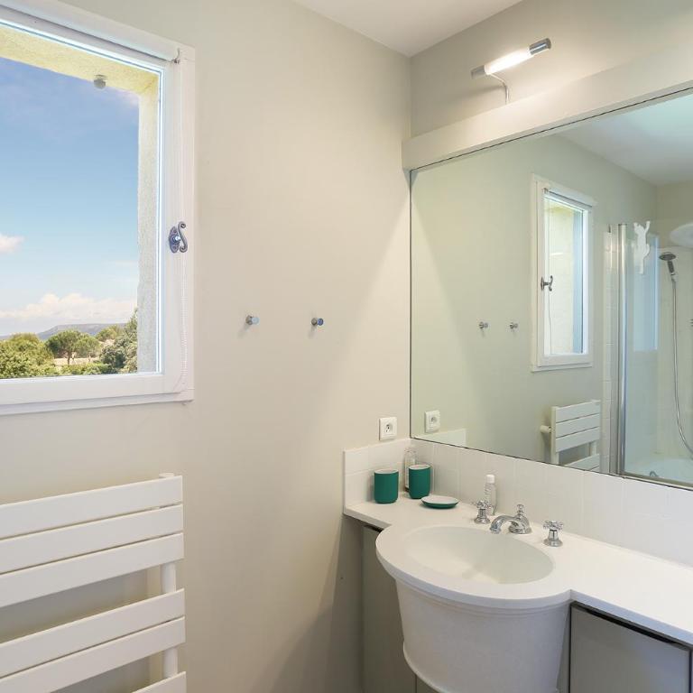 Villa Briali Pont Royal - Chambre Double - Vue sur Piscine - 3