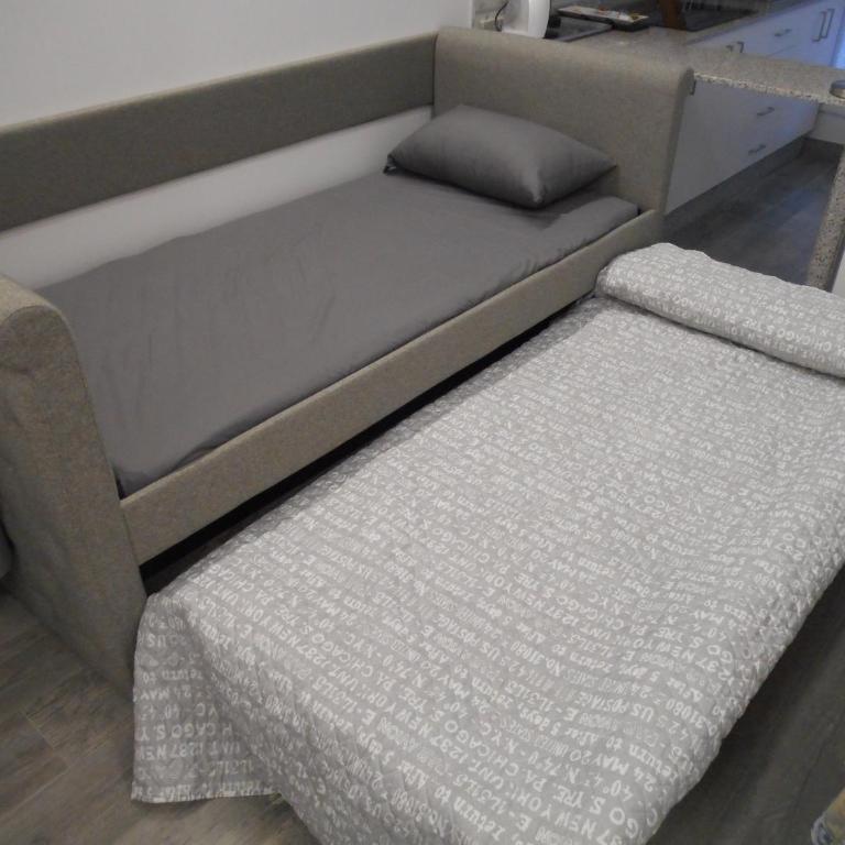 Loft La Calahorra con posibilidad de aparcamiento Pregunta por el PACK MÁS AMOR - Apartamento de 1 dormitorio - 17