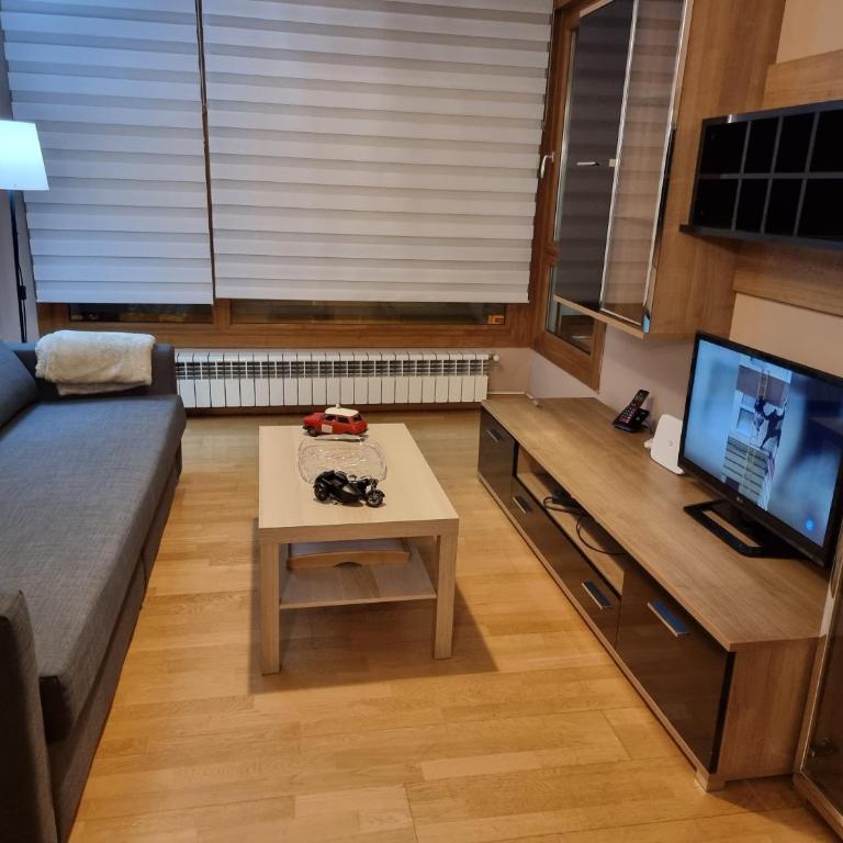 CALIDAD EN ZONA TRANQUILA - Apartamento de 3 dormitorios - 9