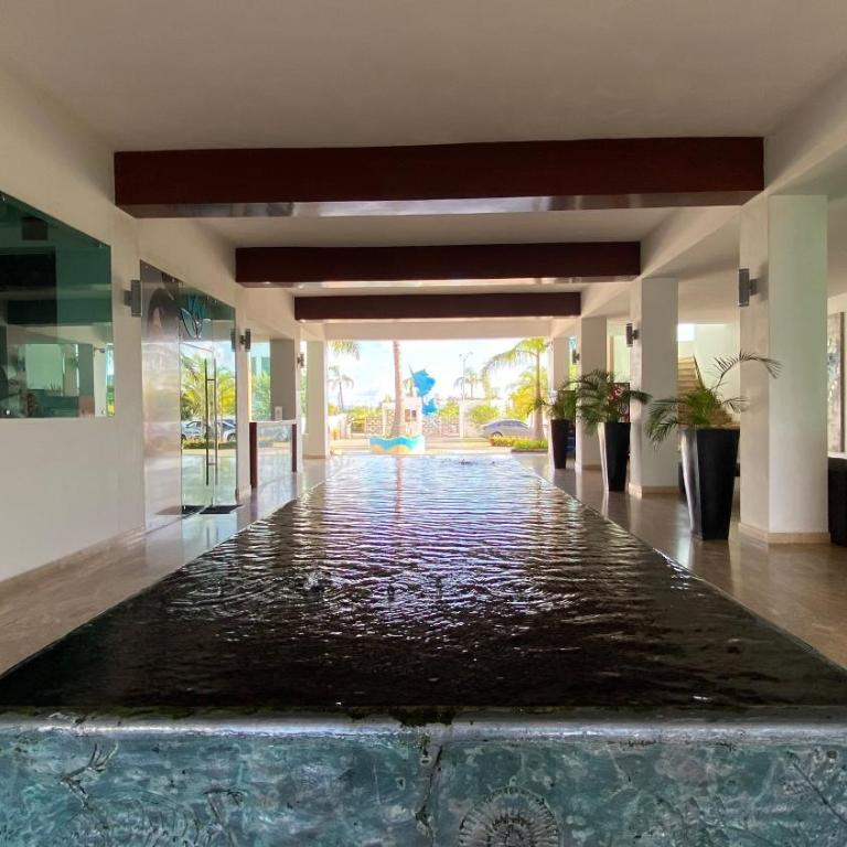 Depa en la marina a 5min de la playa by G P S rentas - Three-Bedroom Apartment - 2