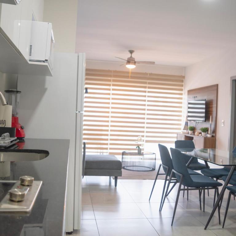 Depa en la marina a 5min de la playa by G P S rentas - Three-Bedroom Apartment - 4